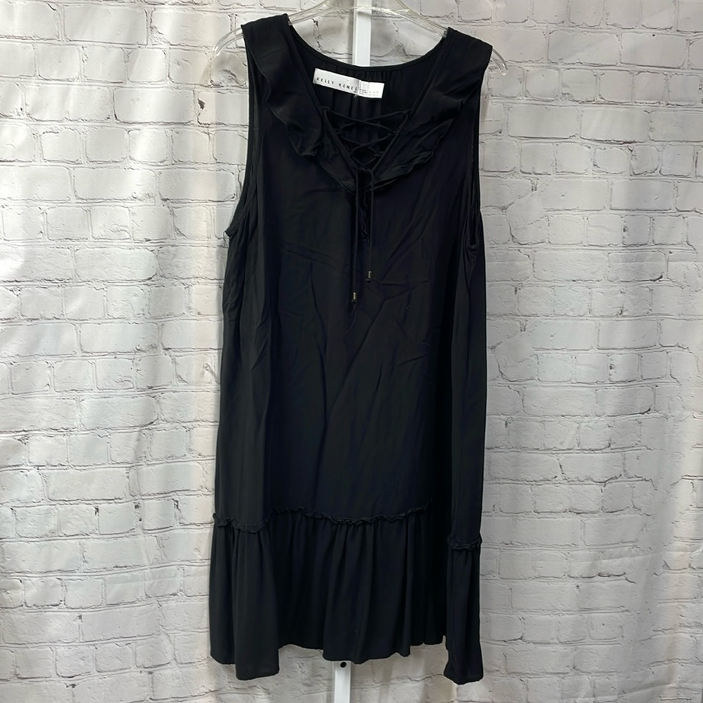 Kelly Renee tie front ruffled sleeveless tier ruffled bottom XL dress
